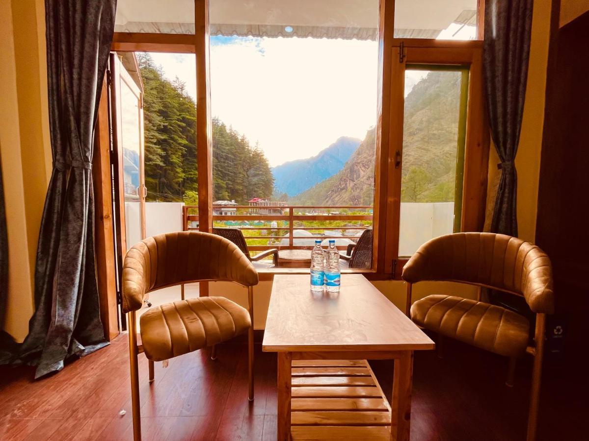 Hotel Winterline, Kasol Bagian luar foto