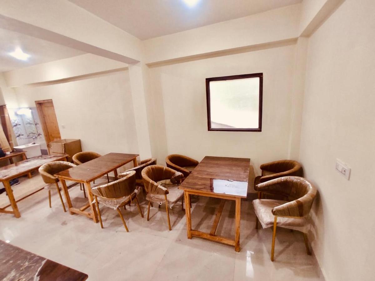 Hotel Winterline, Kasol Bagian luar foto